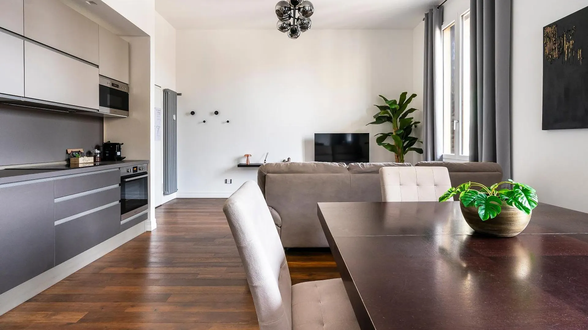 San Marco Black Appartamento Luxury Con Terrazzo E Parcheggio Su Richiesta Florens Italien